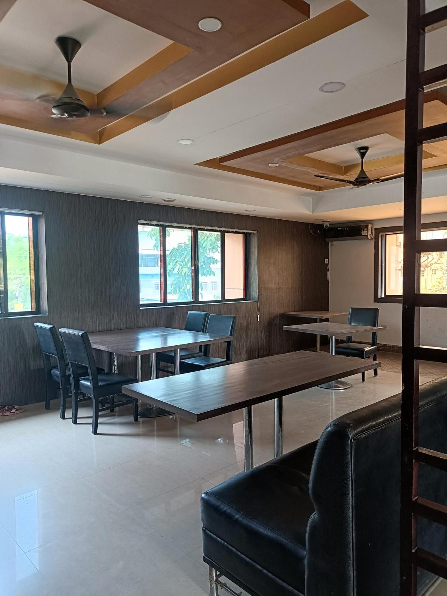 Hotel Knight Inn Airport Guwahati Exterior foto